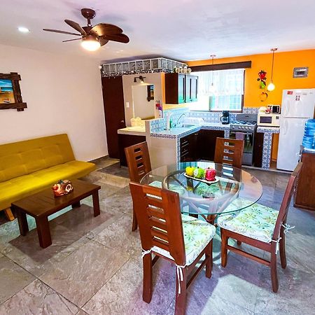 Cande'S Apartments Isla Mujeres Extérieur photo