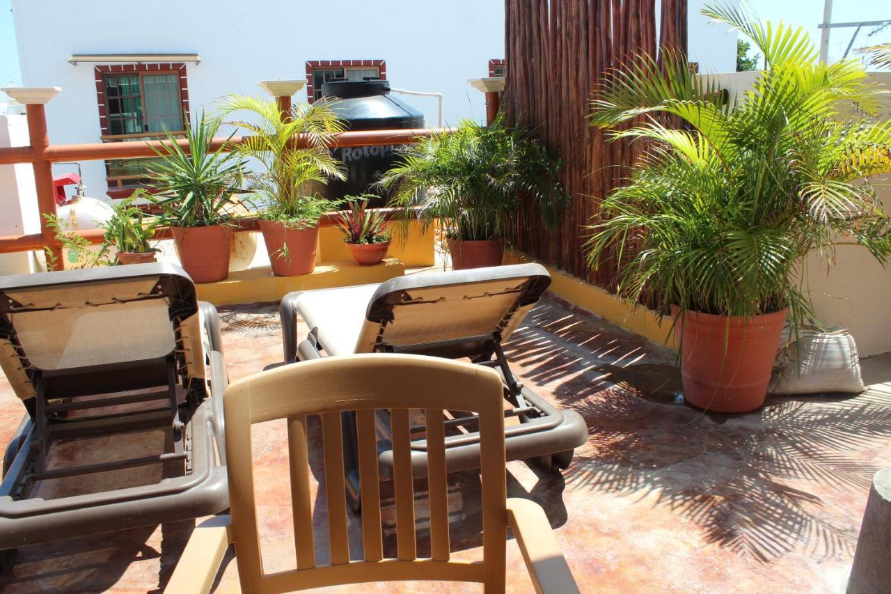 Cande'S Apartments Isla Mujeres Extérieur photo