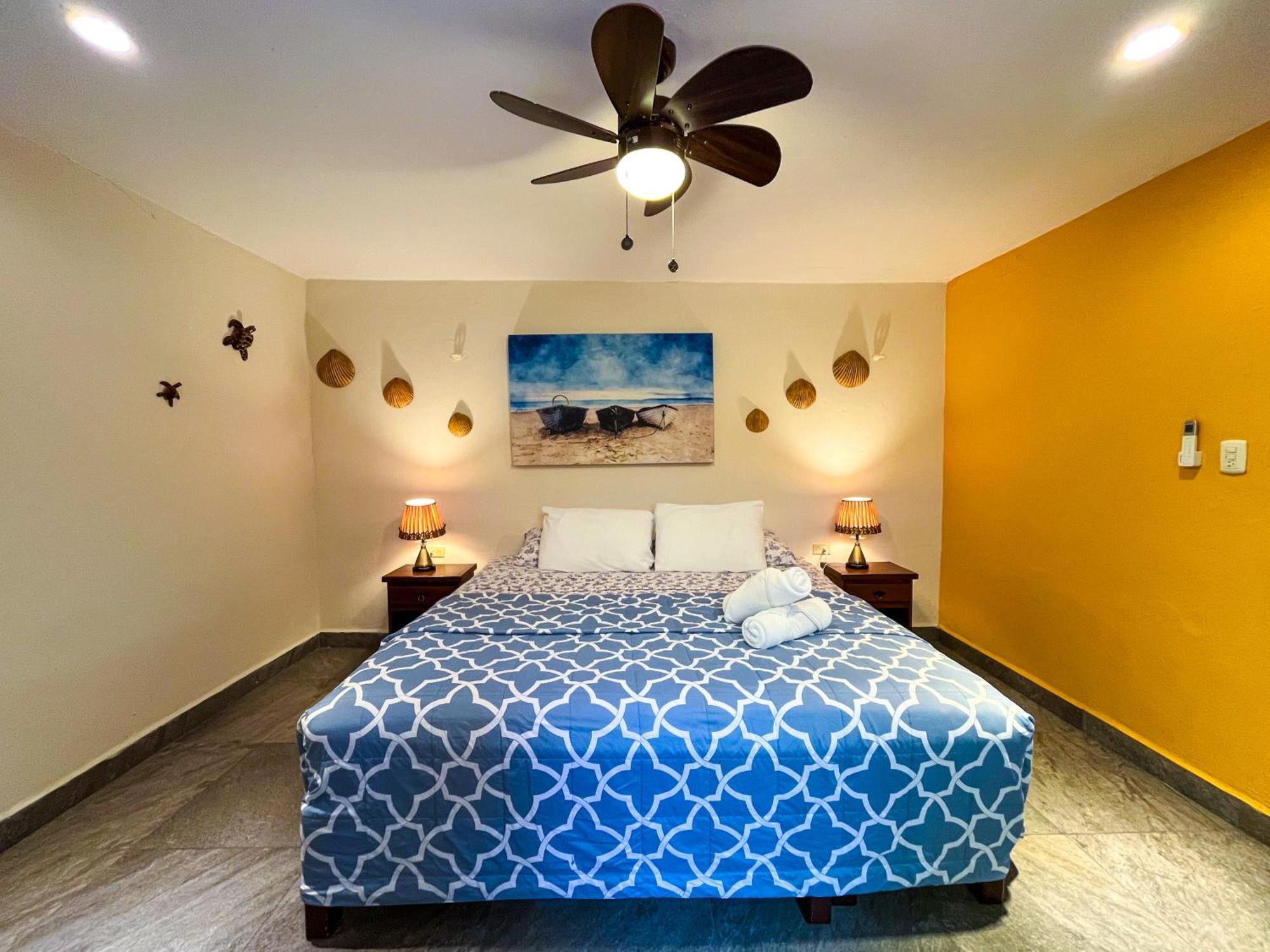Cande'S Apartments Isla Mujeres Extérieur photo
