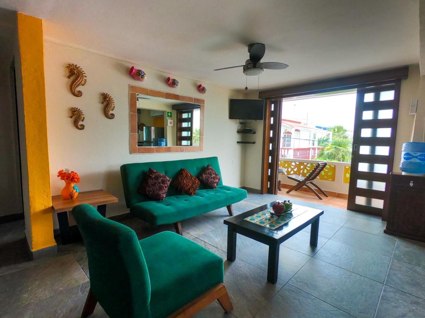 Cande'S Apartments Isla Mujeres Extérieur photo