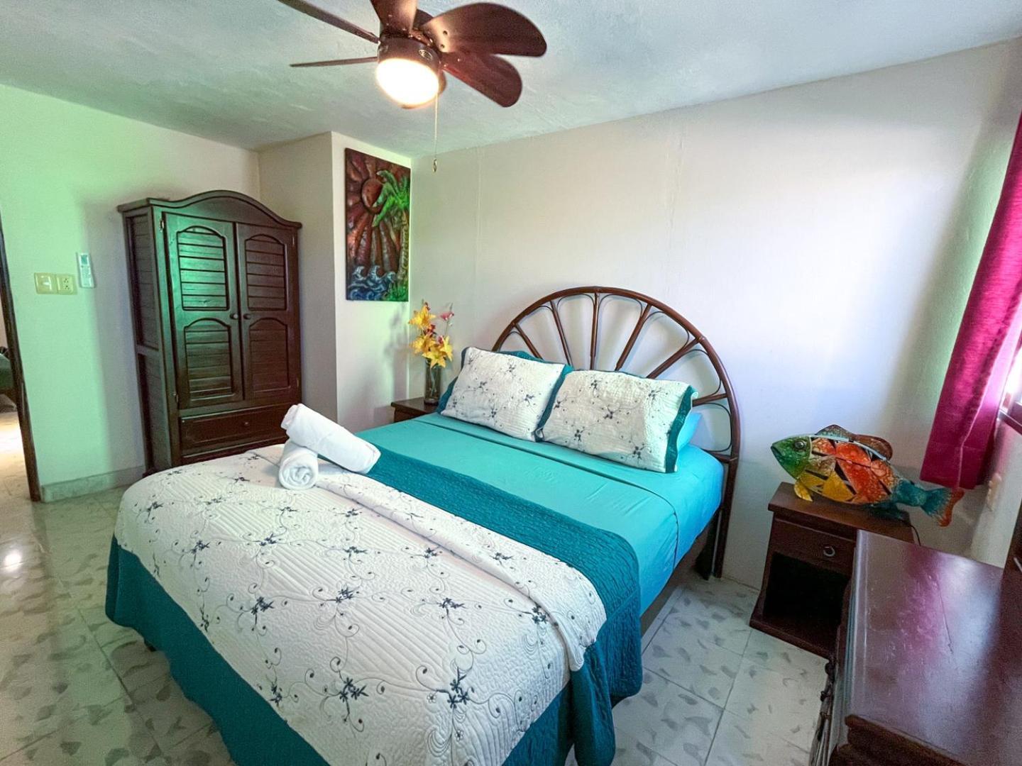Cande'S Apartments Isla Mujeres Extérieur photo