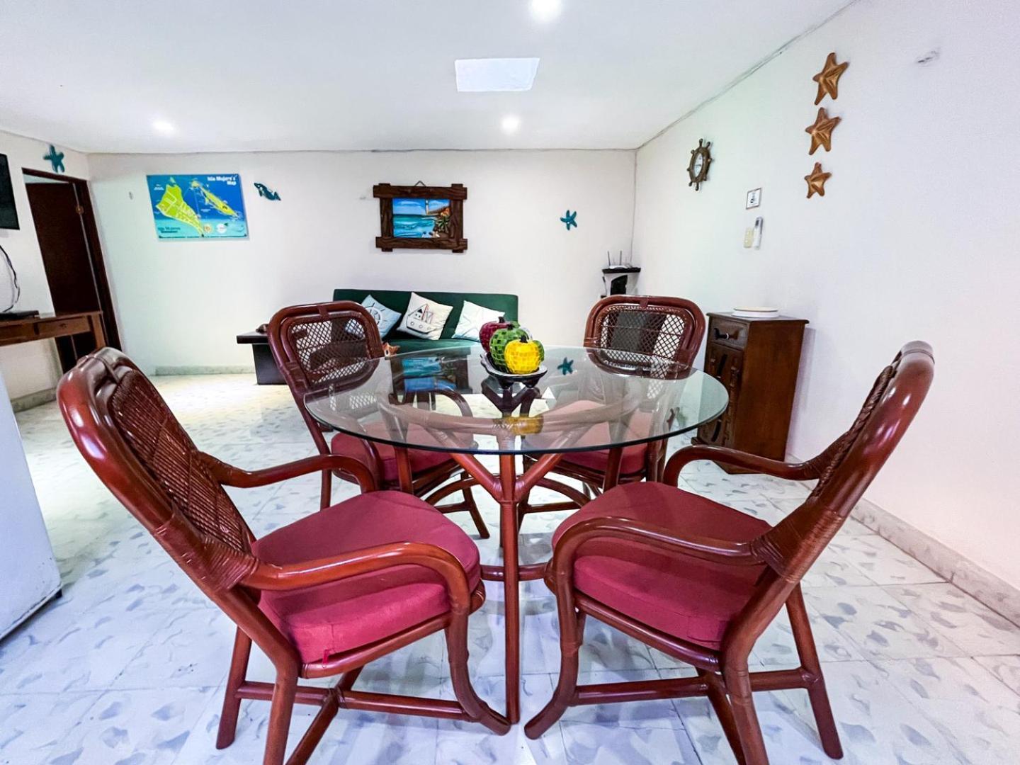 Cande'S Apartments Isla Mujeres Extérieur photo