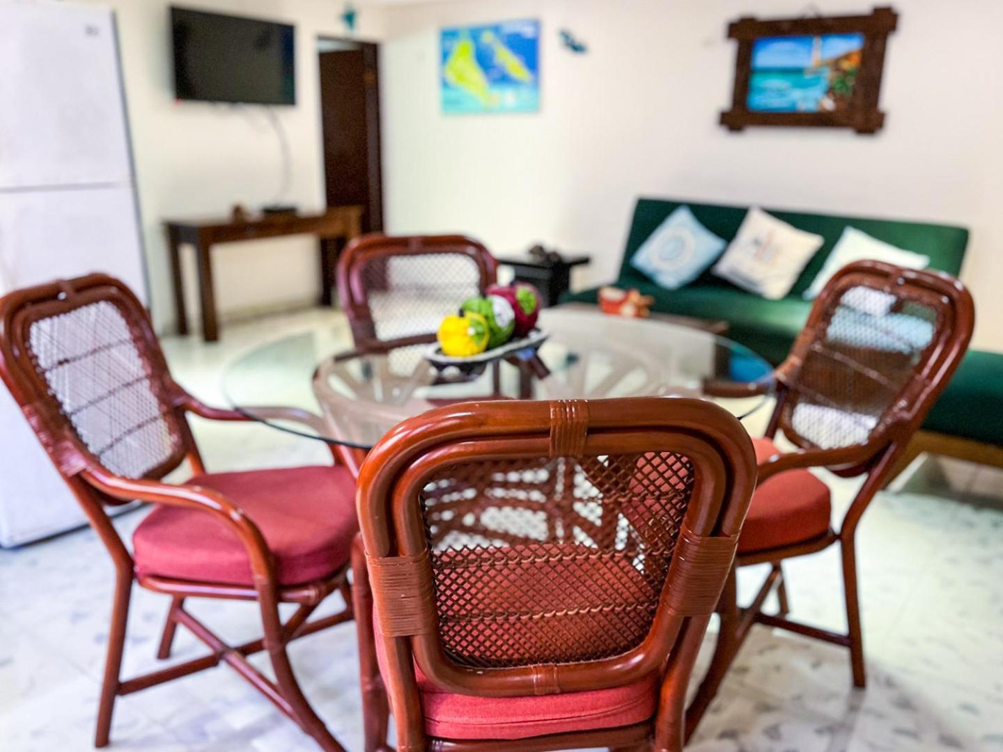 Cande'S Apartments Isla Mujeres Extérieur photo