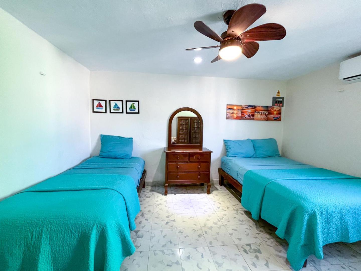 Cande'S Apartments Isla Mujeres Extérieur photo